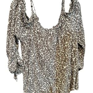 Daytrip cold shoulder leopard Print Blouse